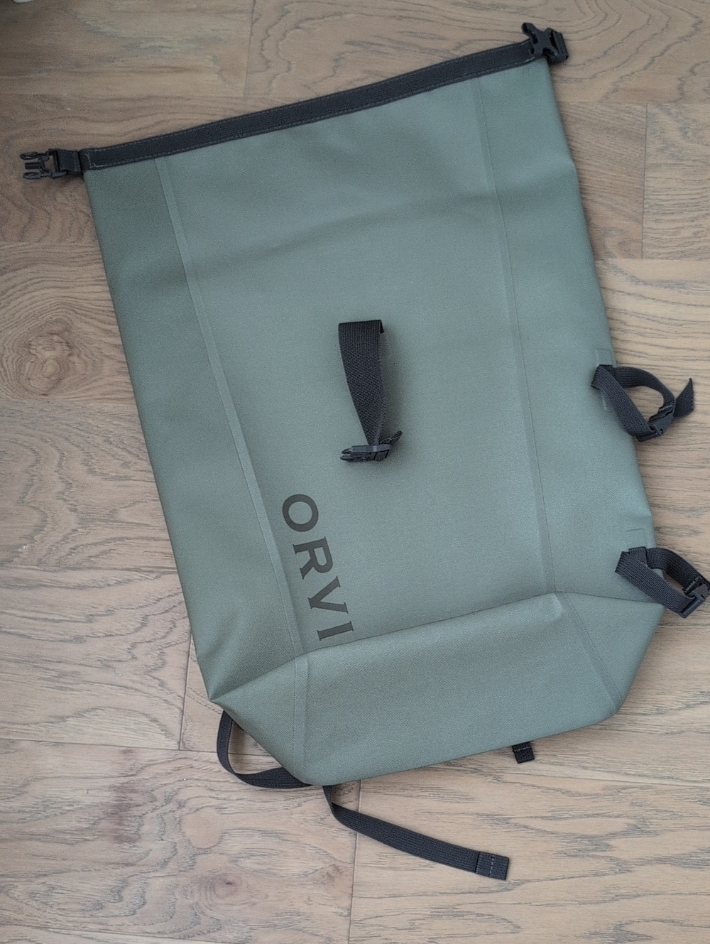 Orvis  Roll-Top Dry bag Backpack in Olive Green